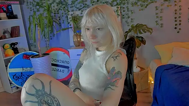 tattoo_art_baby - Tattoo_art_baby's free webcam - UK Sex Cams