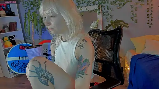 tattoo_art_baby webcam