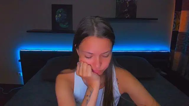 AlexaBarkley webcam