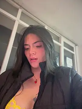 PamelaJonsom_ webcam