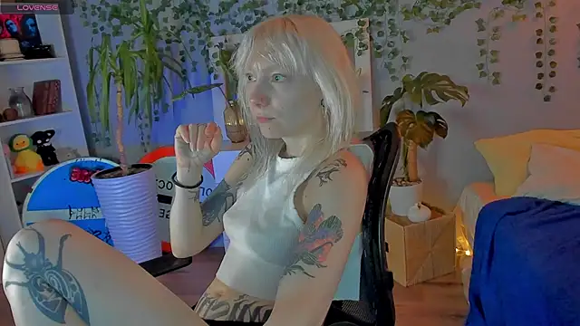 tattoo_art_baby webcam