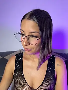 luvely_unique_ webcam