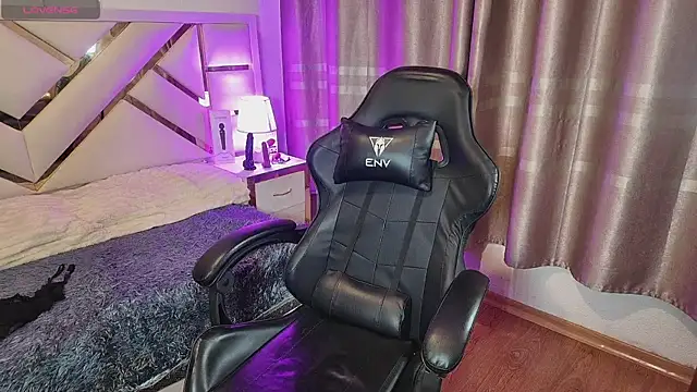 carolineamber_ webcam