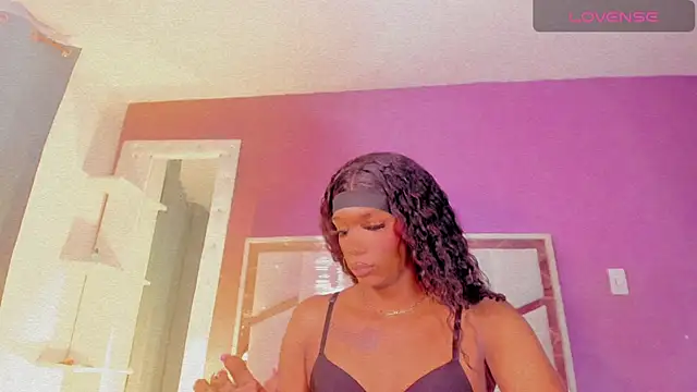 Sara_hot12112 webcam