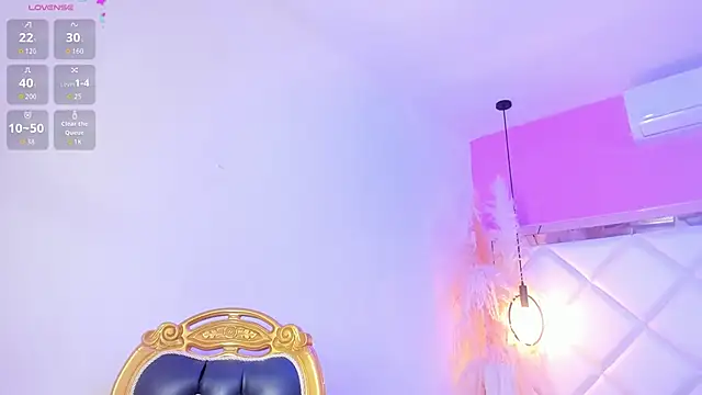 Dojaaiisha webcam