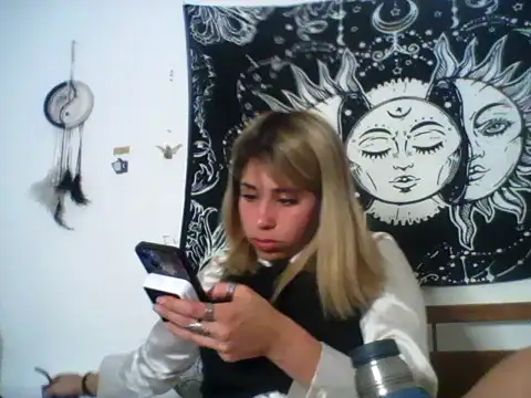 sashaaaaa2026 webcam