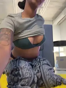 Your_Paris's live cam