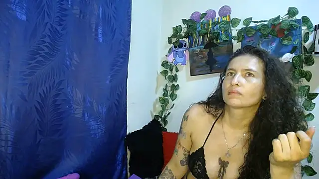 Leyla_Horny_Bg webcam