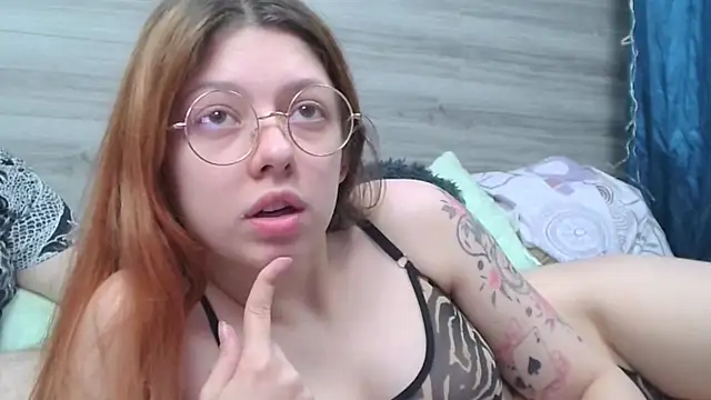 Lina_Kitty webcam