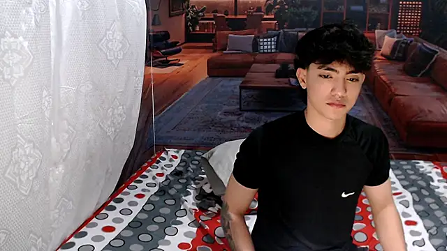 RomeoMillerr webcam