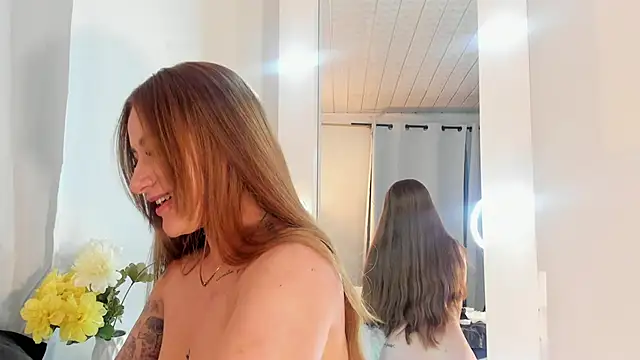 cami_cruzz webcam