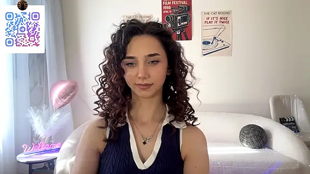LinaMour webcam