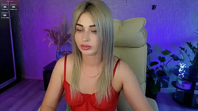 NikkiiStill webcam