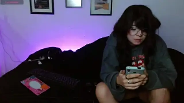 miadavisXXX webcam