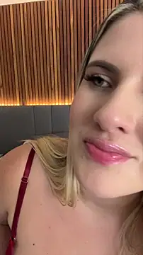 EmiilyAdams_