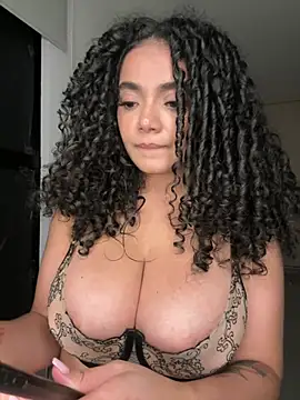 Curlyierr webcam