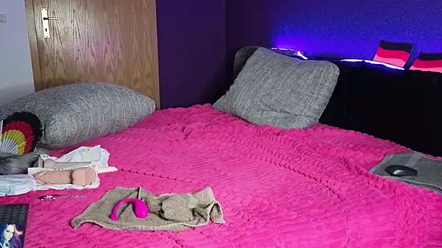 Milla4you_ webcam