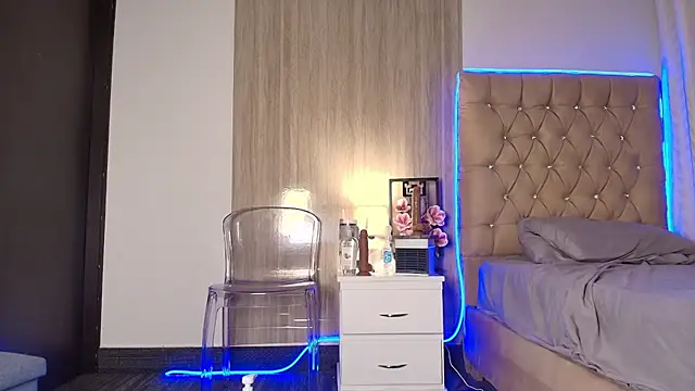 Maddyluxe webcam