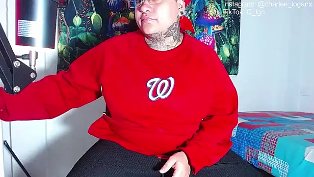 Techno_420_ webcam