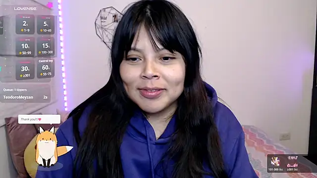EllieMoonX webcam