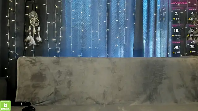 Amelia_skyy webcam