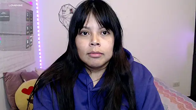 EllieMoonX webcam