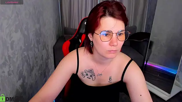 Dary_Brown live cam on StripChat