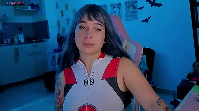 Celeste_Bauman webcam