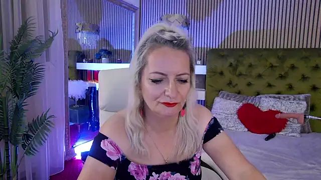 LadyTouch webcam
