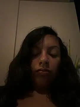 allybluee777 live cam on StripChat