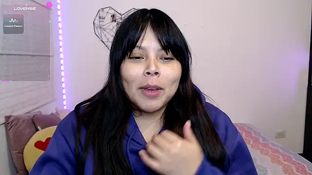 EllieMoonX webcam