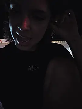 Kitty_San_xXx webcam