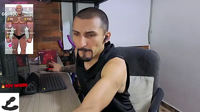 Marck_Muscle webcam