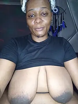 CocoBootyyy webcam