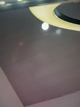 Mia_Juicyberry webcam
