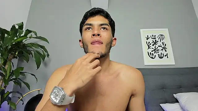 Tylerffoxx webcam