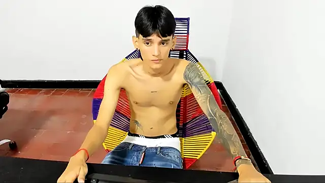 BOY-767 webcam