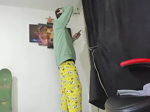 MasterSkater live cam on StripChat