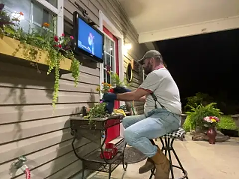 BootsAndCountry webcam