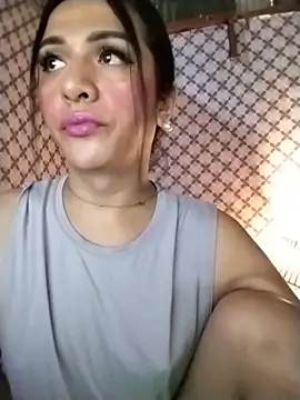 Yourbabyshane webcam