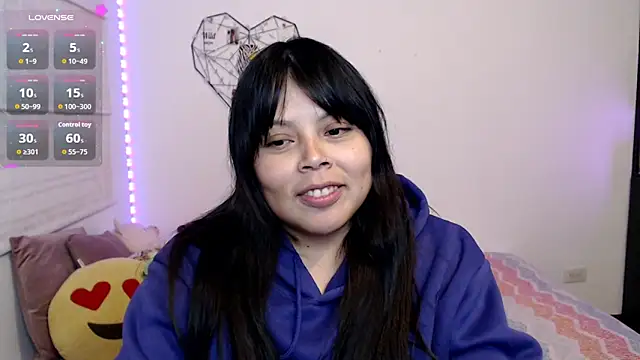 EllieMoonX webcam