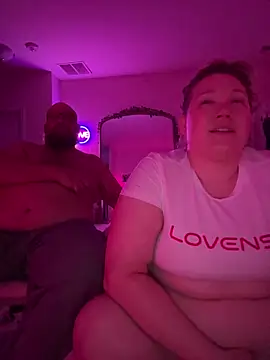 PiggyRose webcam