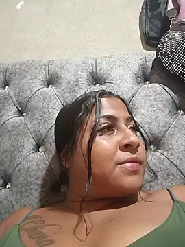 Giselabrunette25 webcam
