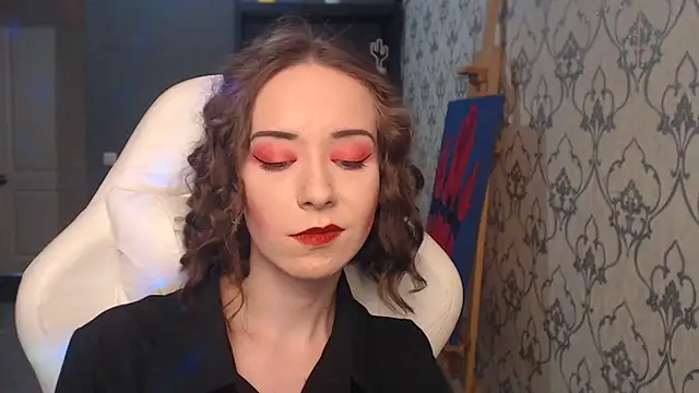FascinatingEyess live cam on StripChat