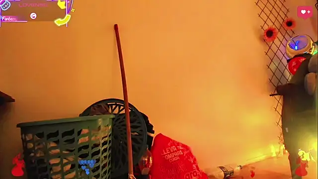 jymena_xxx webcam