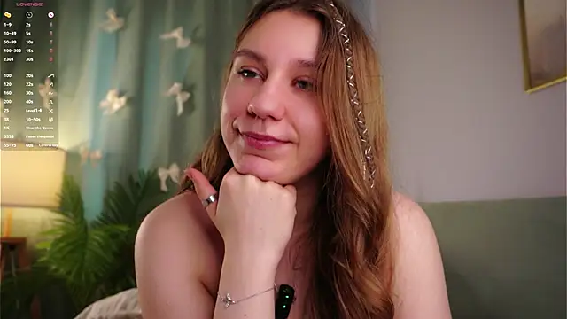 ShantellAngulo live cam on StripChat