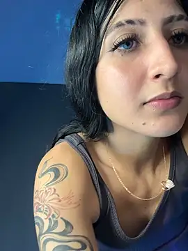 Naaria_ webcam