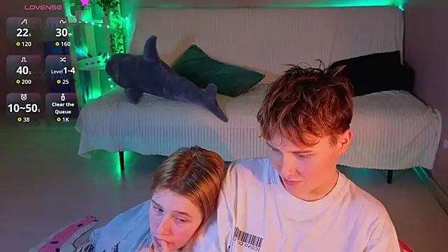 two_gerls_here live sex cam