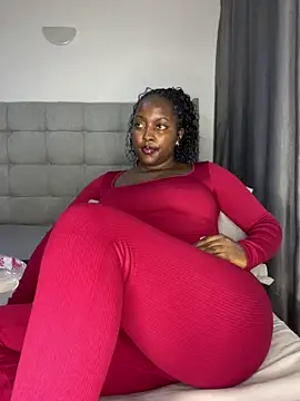 prettiepearl live cam on StripChat