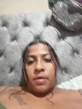 Giselabrunette25 webcam